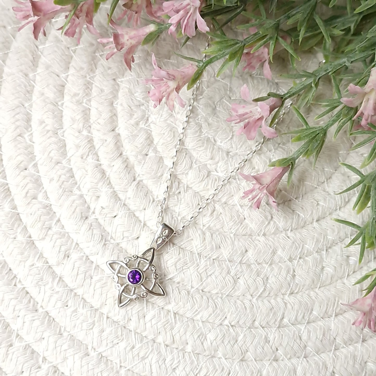 Nudo de Bruja Plata 950 con Circón Morado