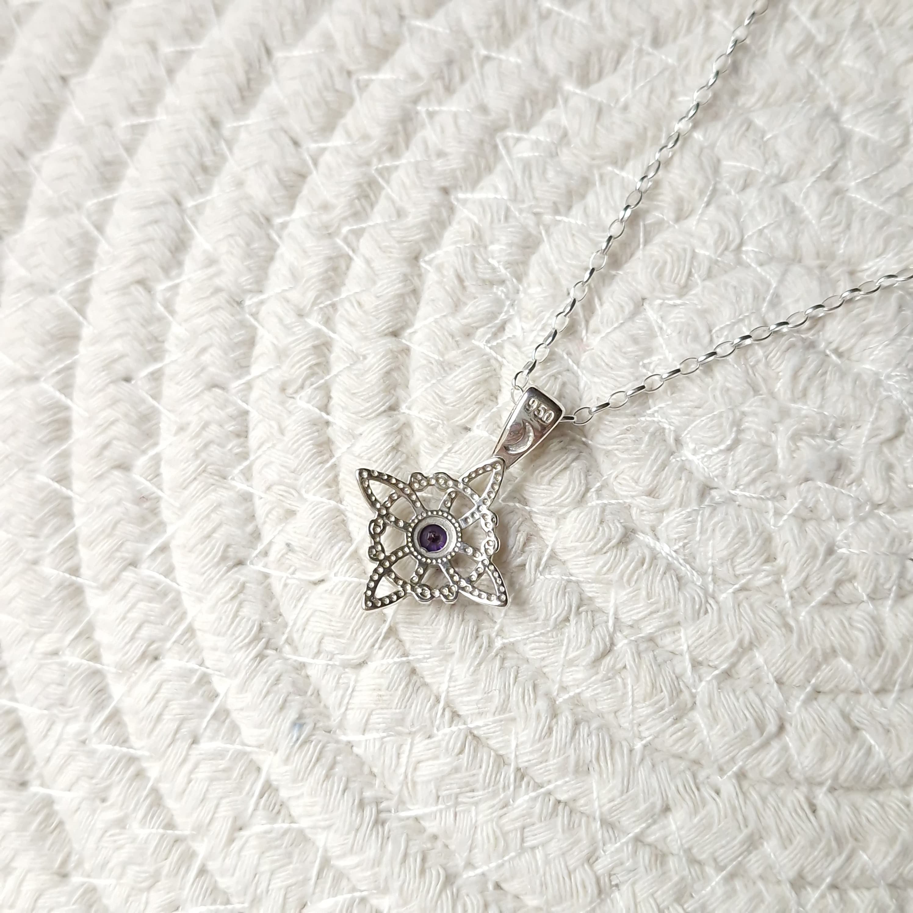 Nudo de Bruja Plata 950 con Circón Morado Astromancer Store_tienda_de_tarot